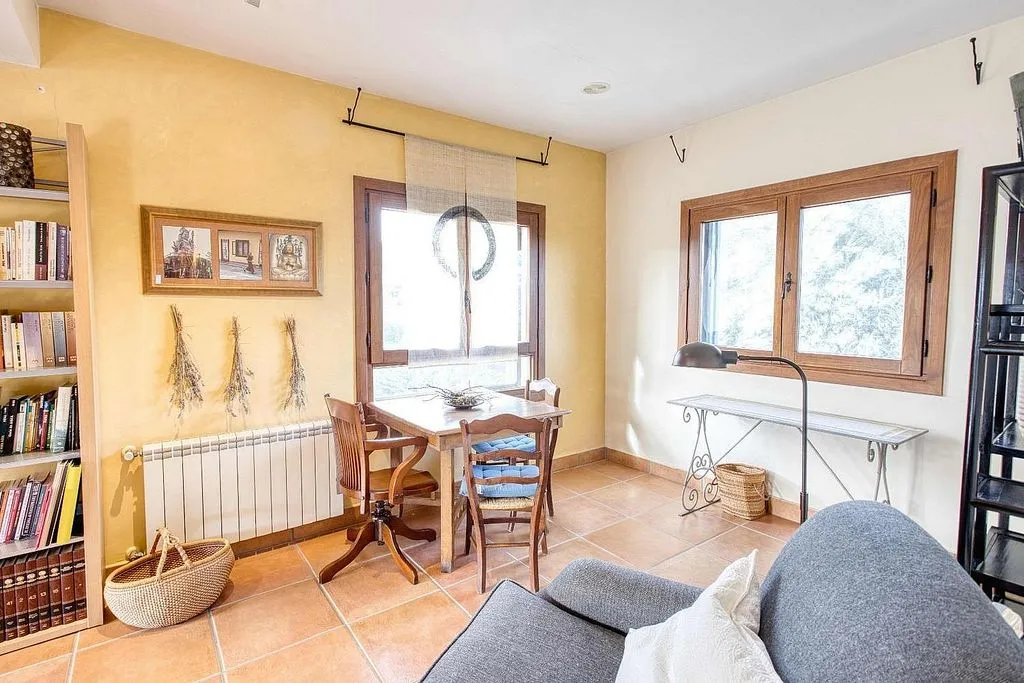 Elutuba - Restored Chalet with Olive Grove in Castalla