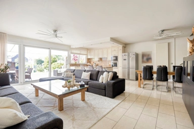 Soggiorno - Duplex with Garden and Garage in Central Location