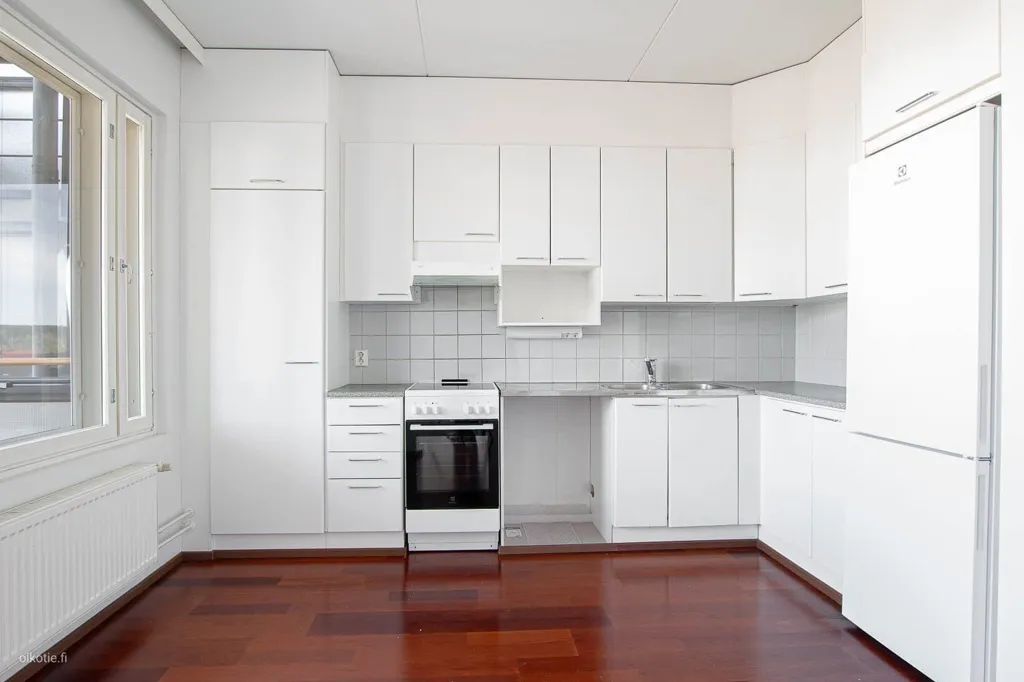Köök - Bright Apartment with Balcony in Lahti Centre