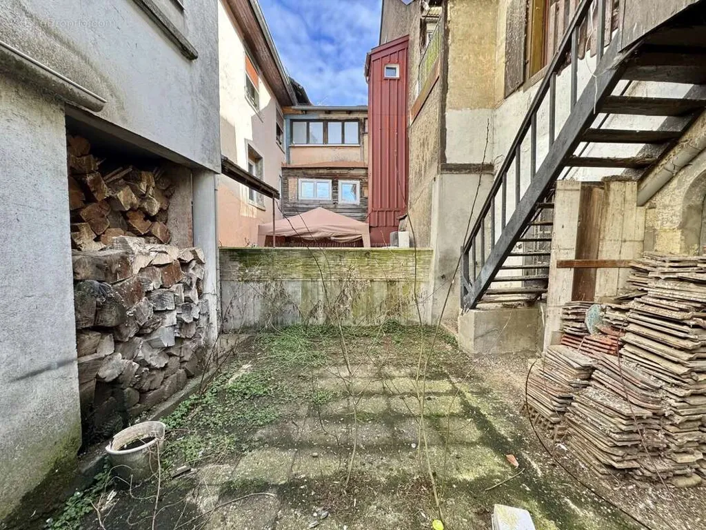 courtyard