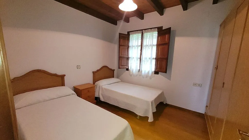 Magamistoad - Asturian-Style House with Pool in Infiesto