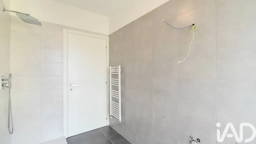 Vannitoad - Newly Built Apartment with Balcony in Cantù