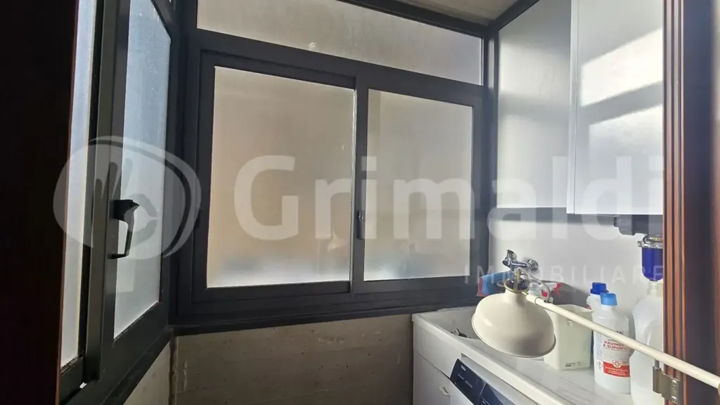 Salles de bain - Brightly Lit Two-Bedroom Flat in Palermo