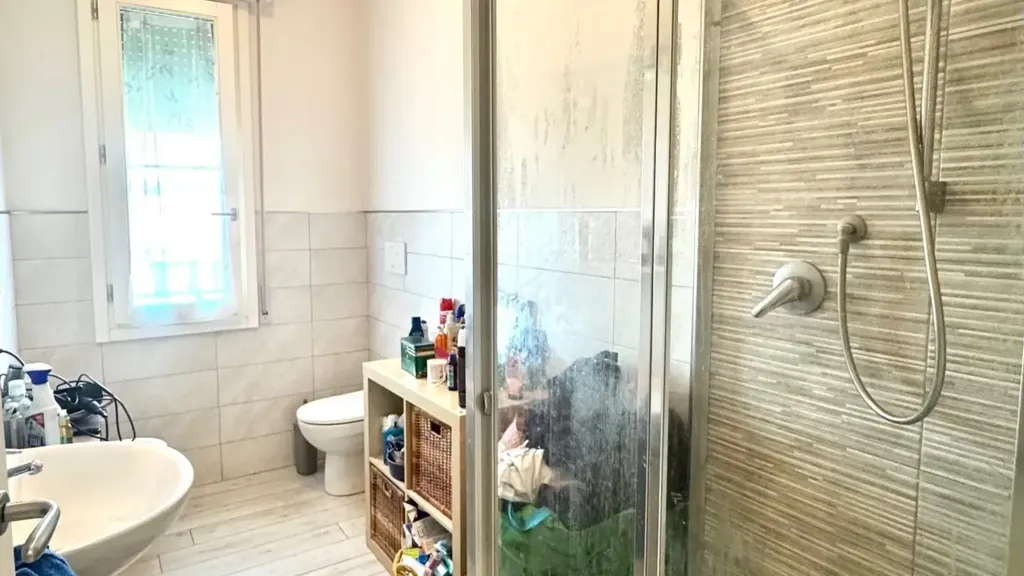Vannitoad - Bright 3-Bedroom Apartment in Empoli