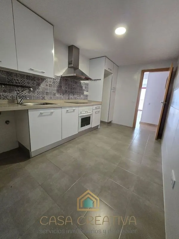 Kitchen - Apartment with Balcony in Náquera