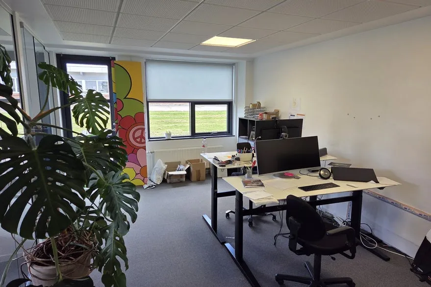 Bureau - Warehouse with Offices in Vejle South