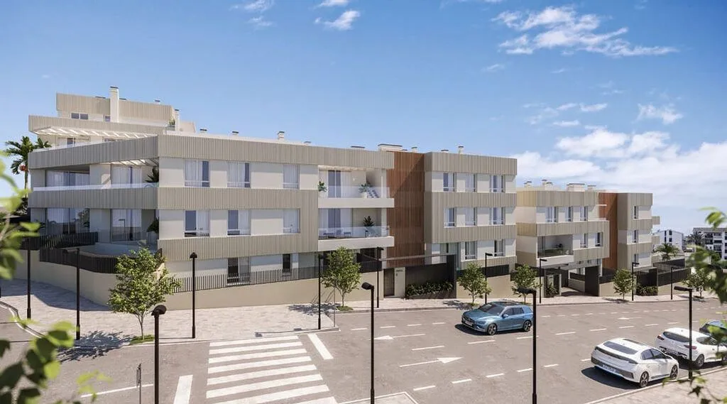Apartment with Pool and Terrace on Avenida España