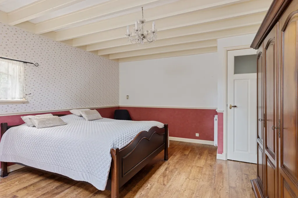Chambres - Characterful Farmhouse with Development Potential in Balloo
