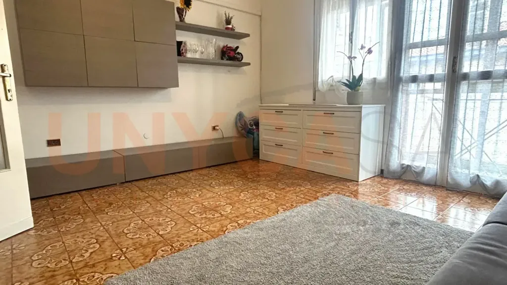 Elutuba - 3-Bedroom Apartment with Balcony in Padua