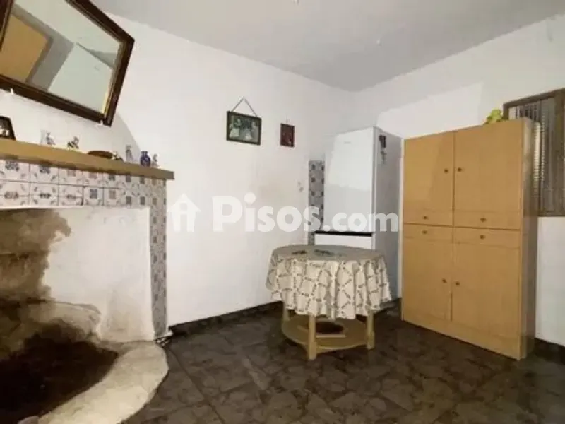 Cuisine - Señorial Adosada with Patio in Íllora