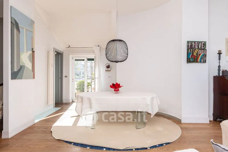 Söögituba - Penthouse with Panoramic Terraces in Genoa