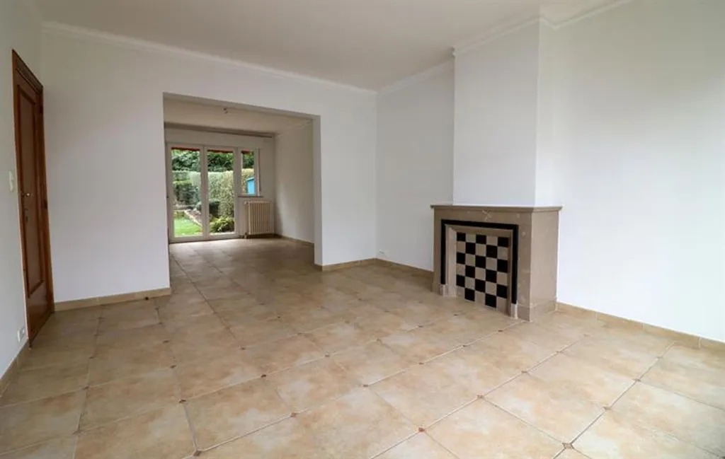 Séjour - Maison Rénovée avec Jardin et Terrasse à Auderghem