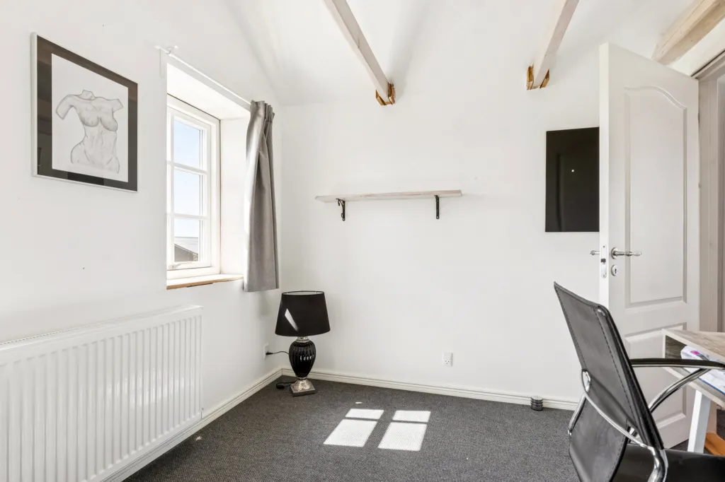 Office - Farmhouse with Equestrian Facilities in Haarby