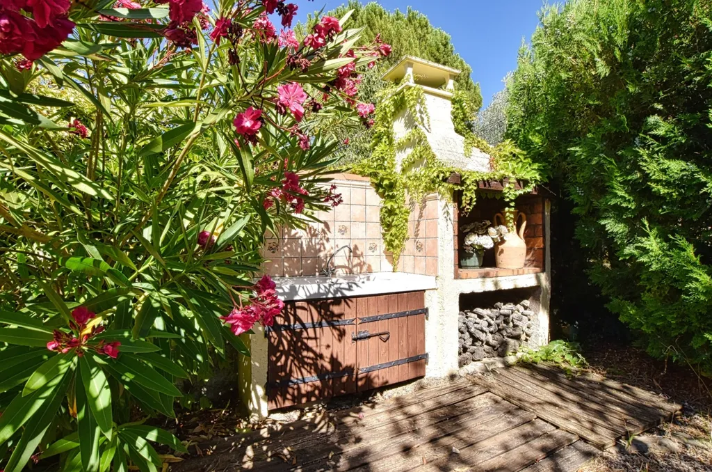Aed - Ground Floor Villa with Garden near Gignac