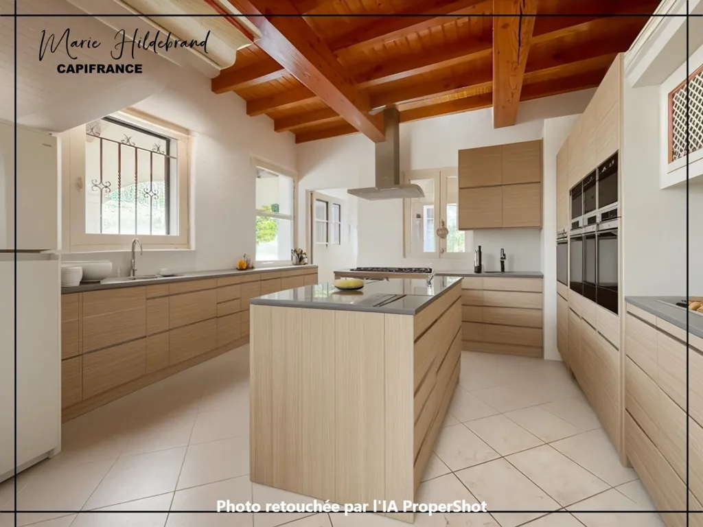 Spacious Property with Valley View near Valence d'Agen