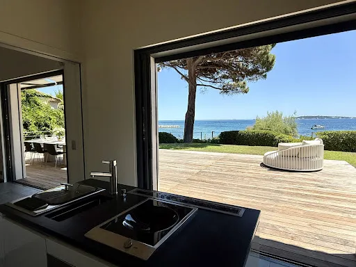 Köök - Luxury Villa with Sea View in Grimaud