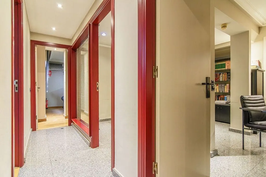 Entrée - Flat with Central Heating in Oviedo