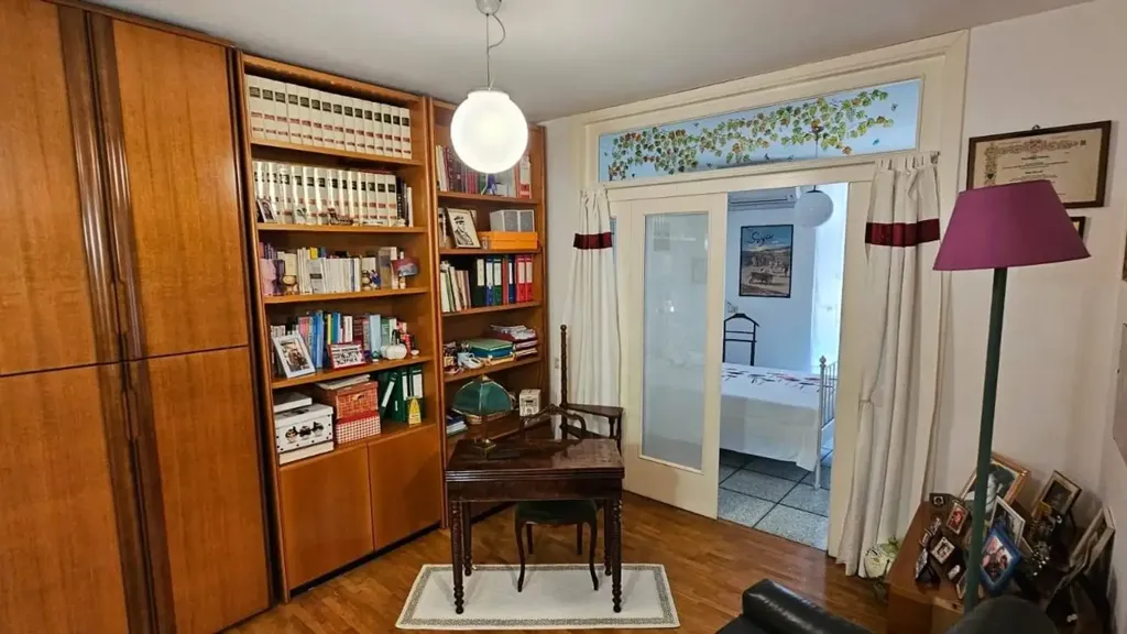 Bureau - Apartment with Parking in Civitanova Marche