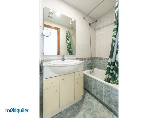 Salles de bain - Twin-Balcony Apartment in L'Eixample