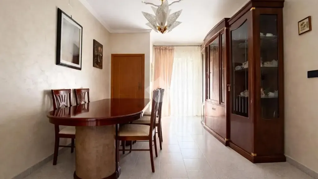 Salle à manger - Independent House with Balcony in San Giovanni Rotondo