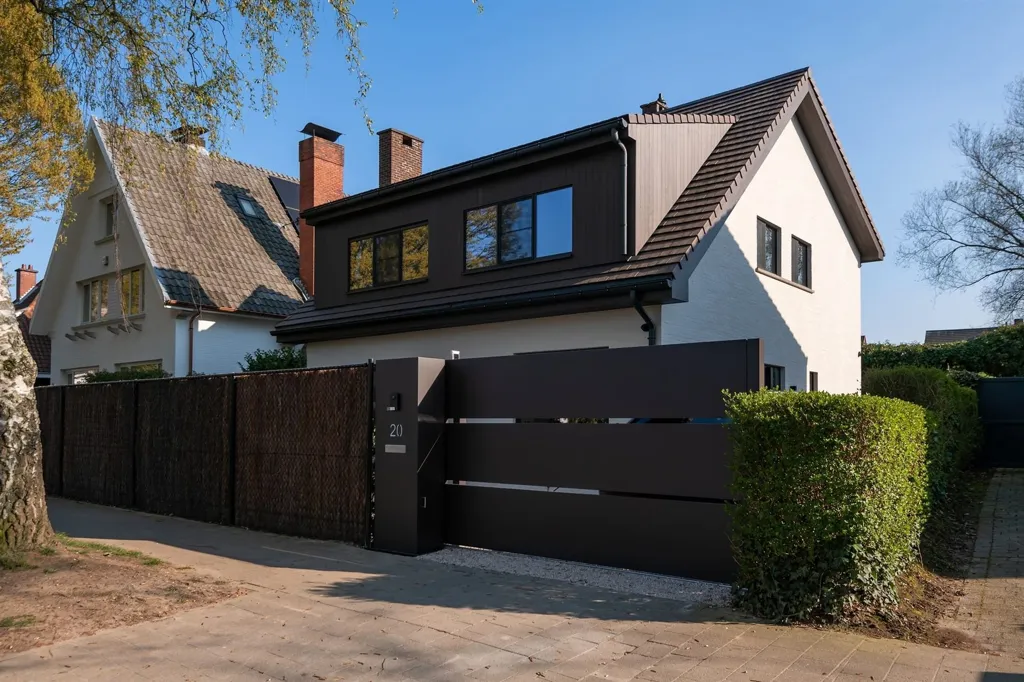 Extérieur - Villa rénovée avec poolhouse à top location