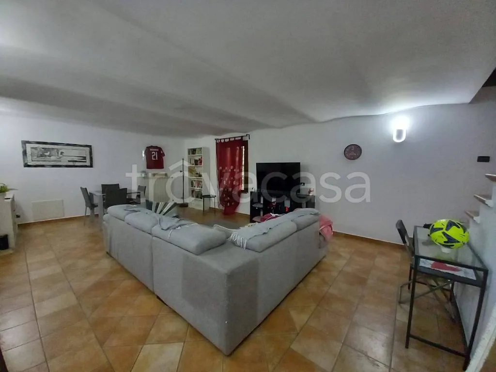 Séjour - Rustic Triplex with Balcony in Feletto