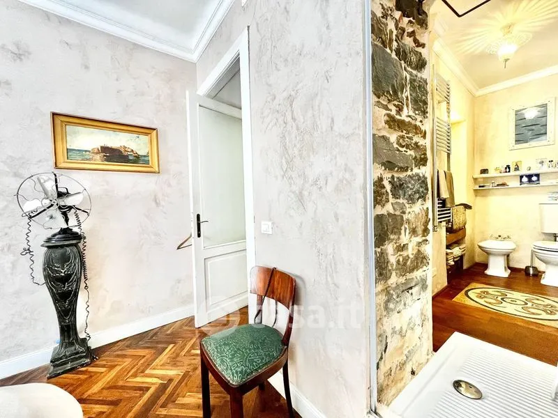 Bagni - Rustic Triplex in Historic Building, Trieste
