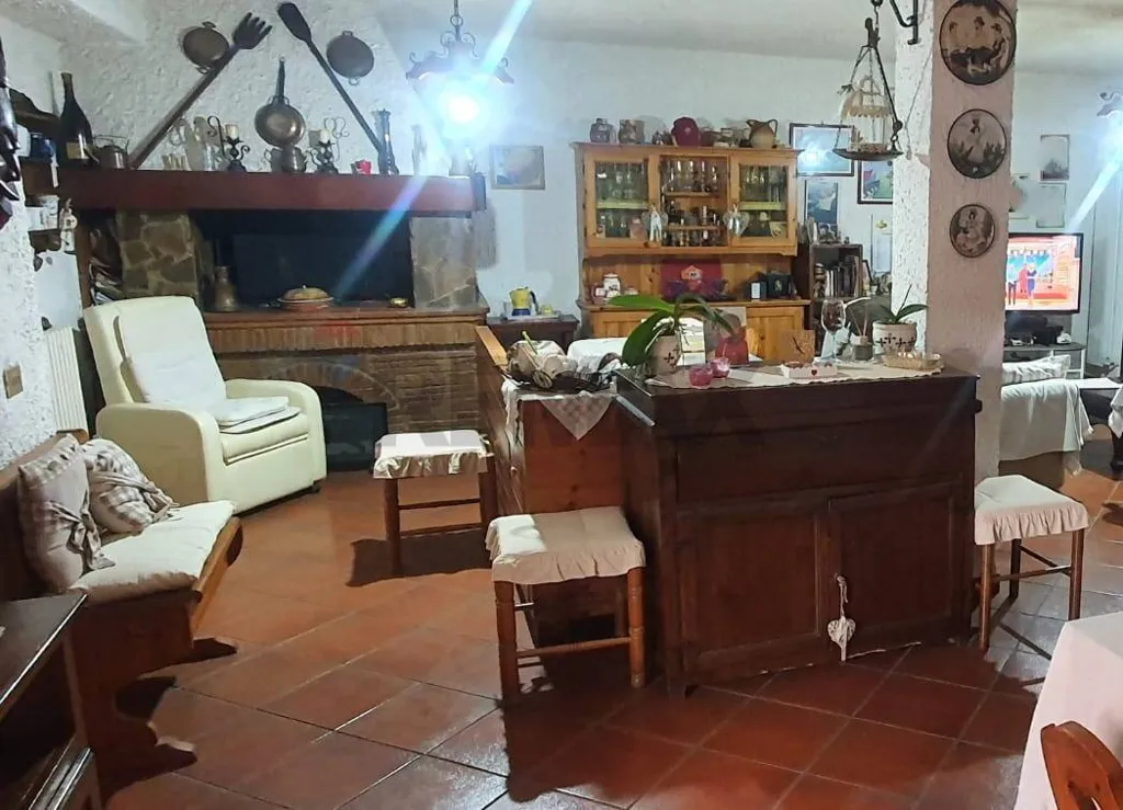 Salle à manger - Maison 10 pièces à IT