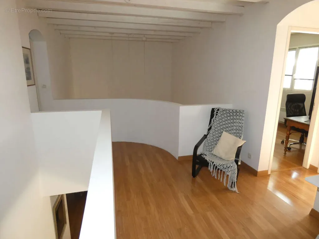 Elutuba - Architectural Villa with Pool in Villemoustaussou