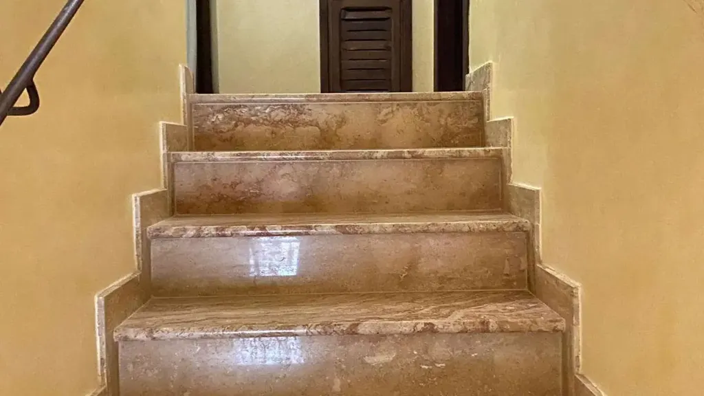 Toad - Rented Triplex with Terrace in Spoleto