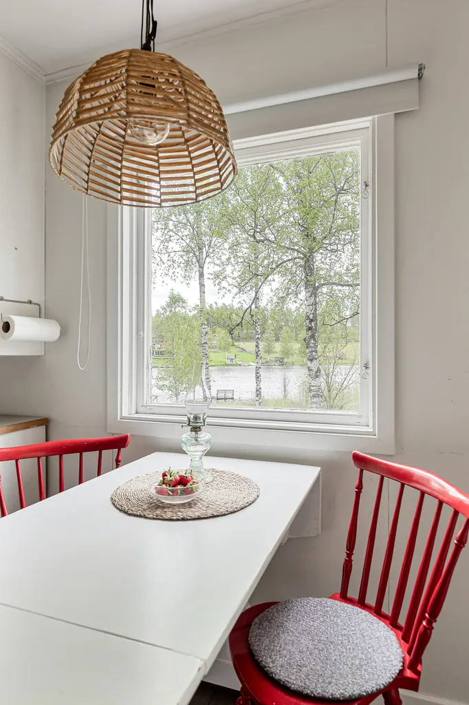 Salle à manger - Holiday Home with Lakeside Plot in Övre Malmen