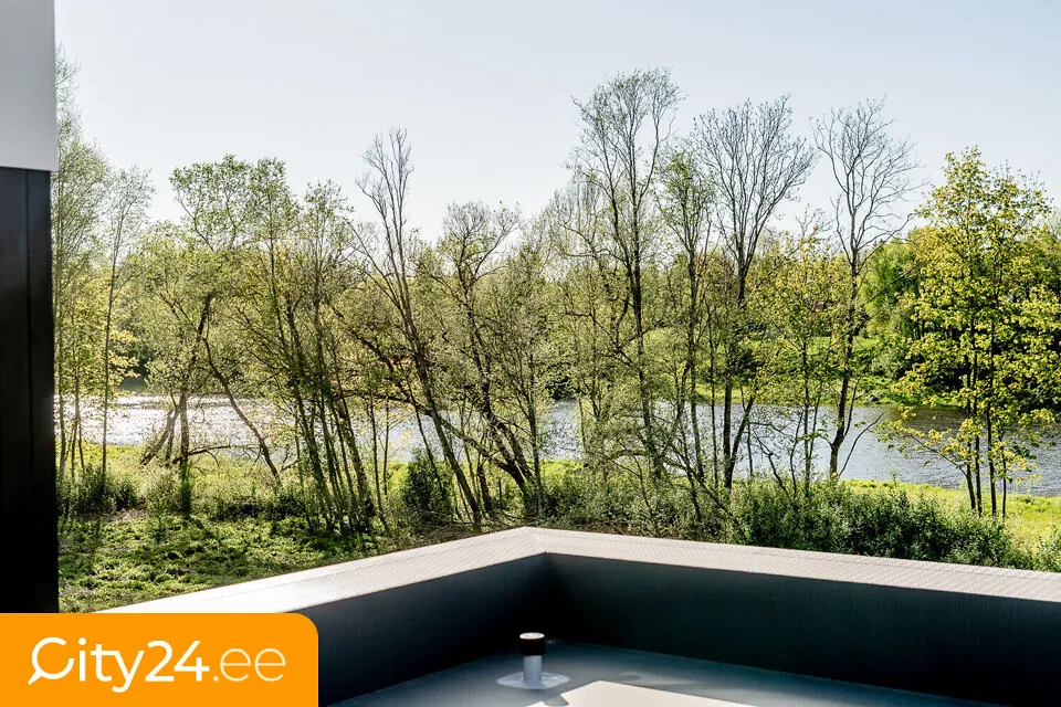 Balcon - New Stone House with Balcony in Sindi