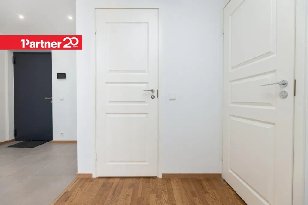 hallway_entrance