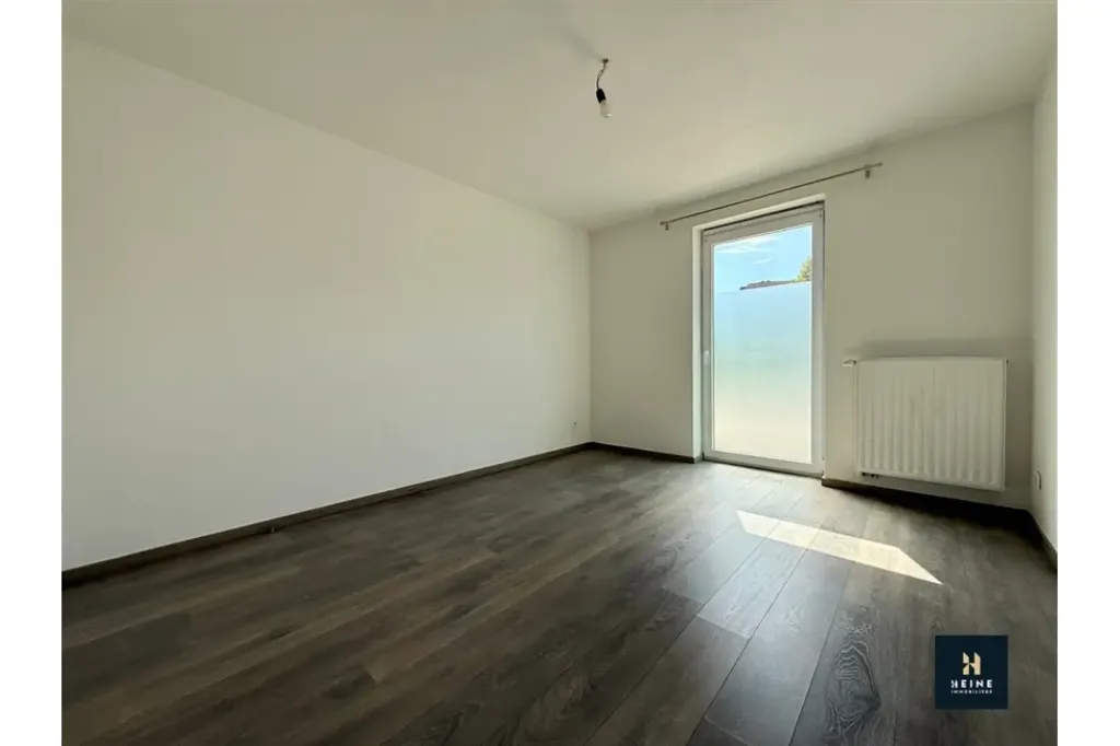 Toad - Ground Floor Flat with Parking near Andenne