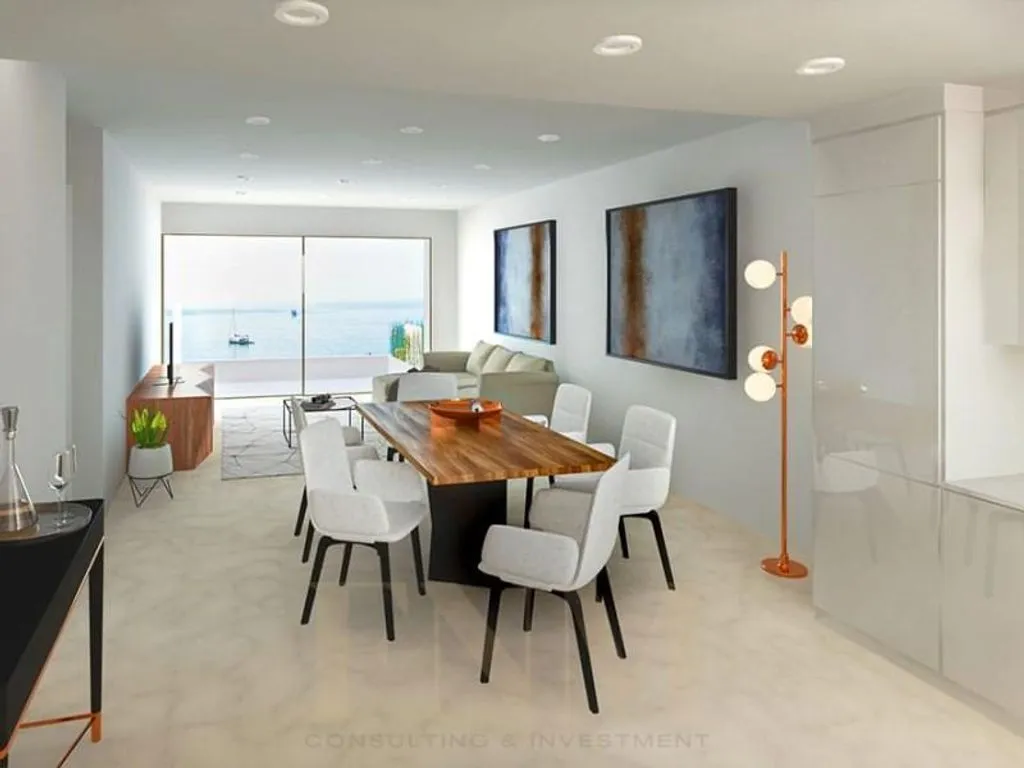 Dining Room - Luxury Flat with Sea View in Sesimbra