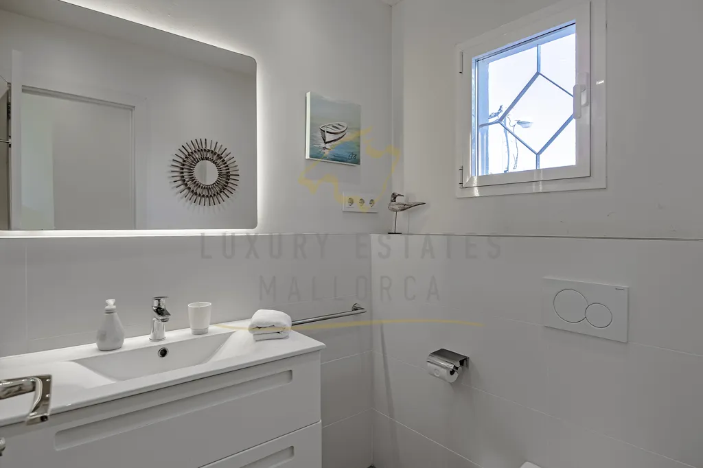 Salles de bain - Modernised Villa with Sea View in Cala Pi