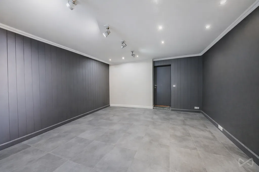 other_room
