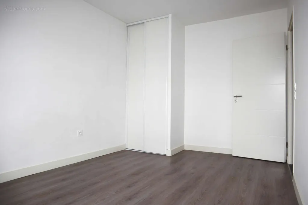 Pièces - Appartement T3 avec Loggia au Bouscat Centre