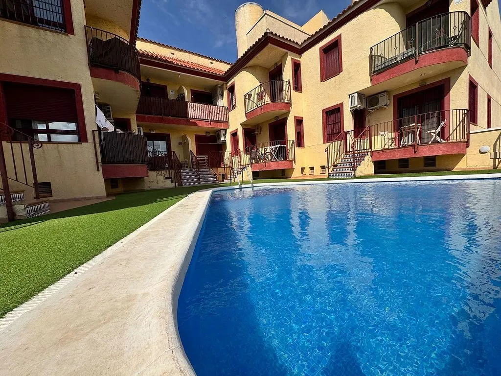 Bassein - Penthouse with Pool in Roche, La Unión