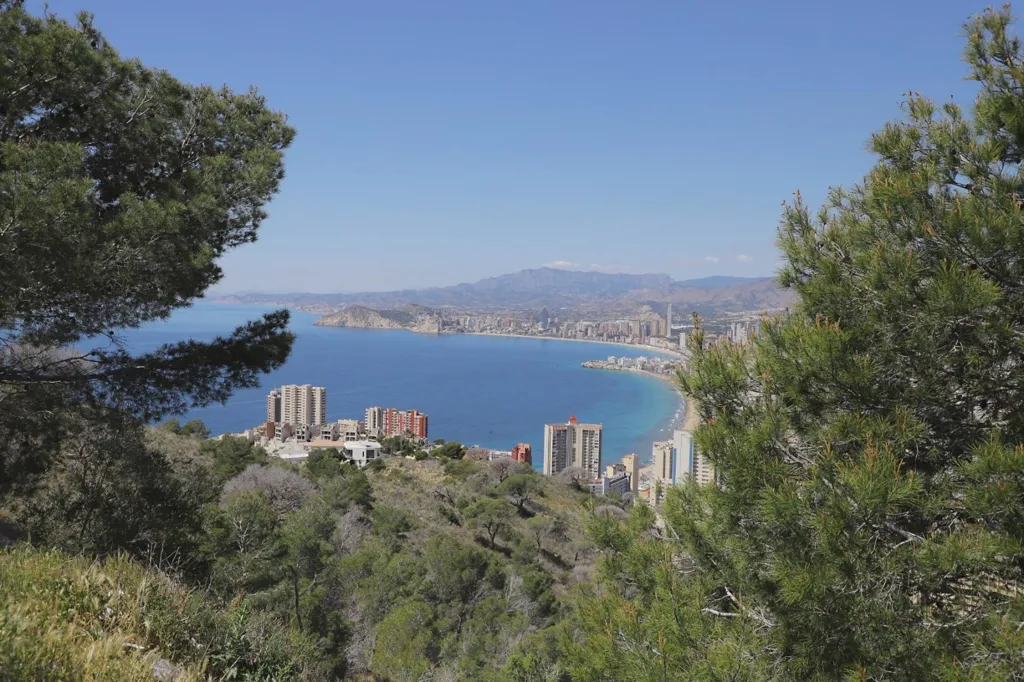 Detached Villa with Sea Views in Finestrat