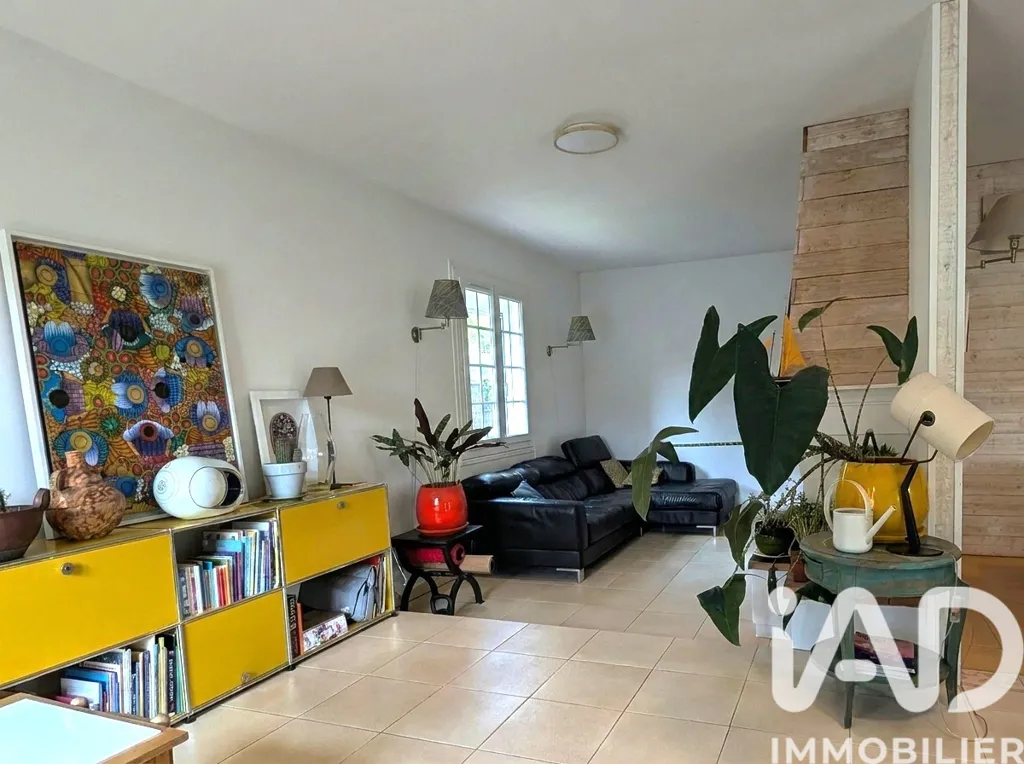 Séjour - Maison Traditionnelle avec Piscine à Cornebarrieu