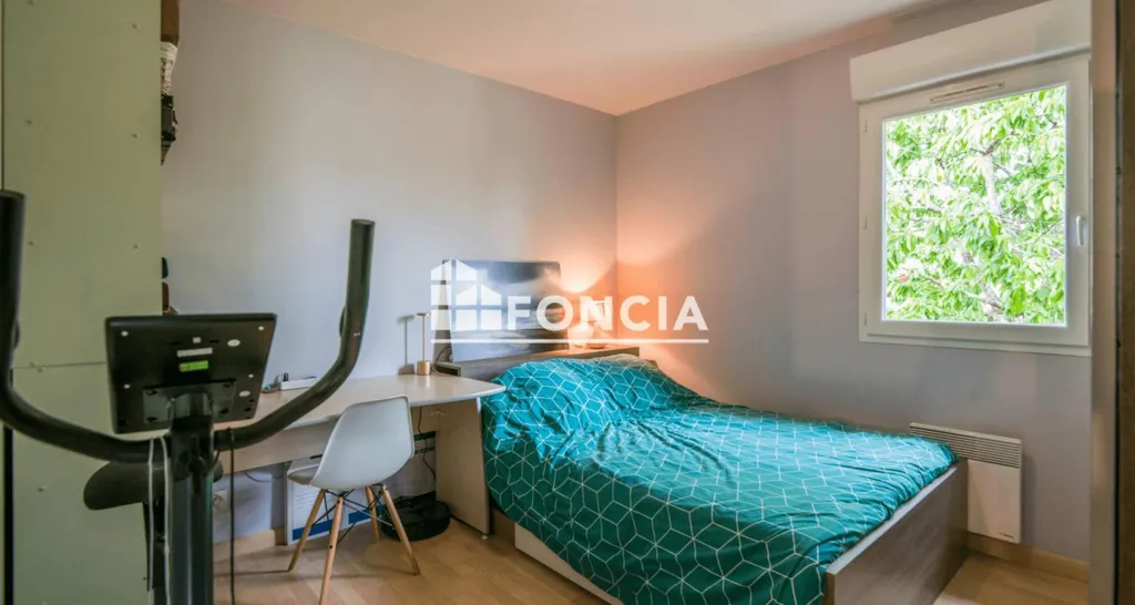 Chambres - Maison Moderne avec Garage à Bozouls