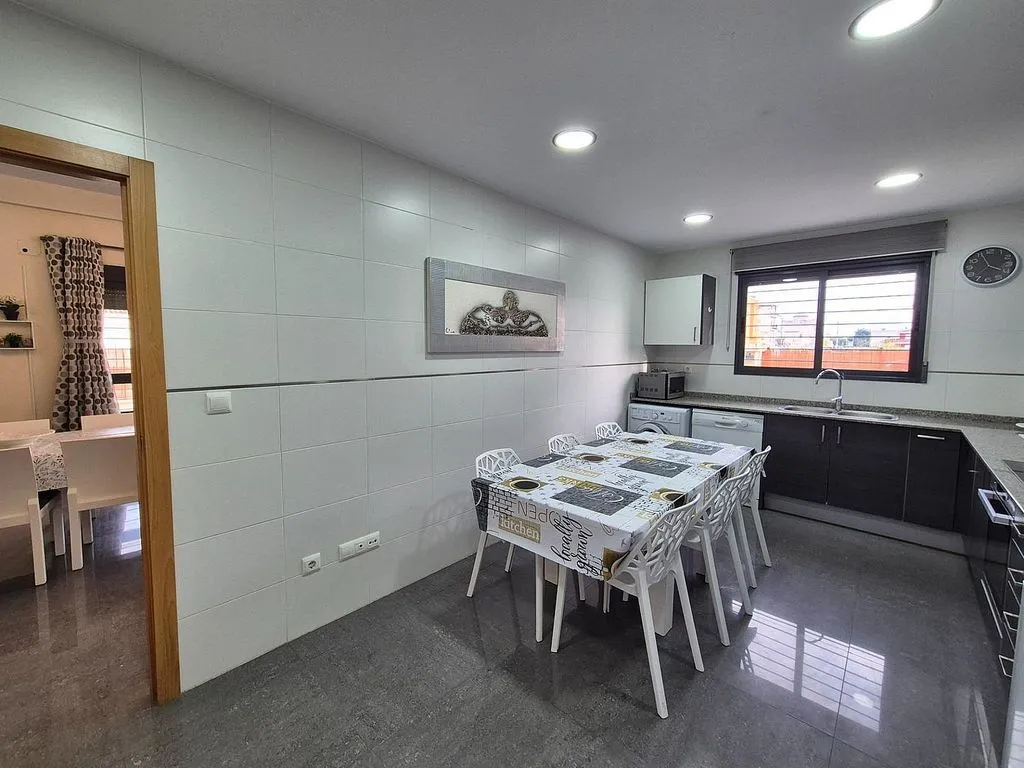 Salle à manger - Modern Chalet with Pool near Daimús Beach