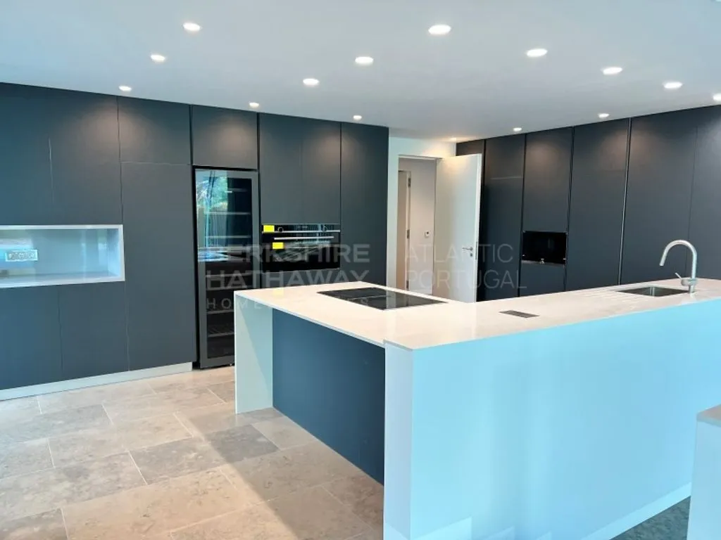Kitchen - Luxury Duplex with Pool in Cascais