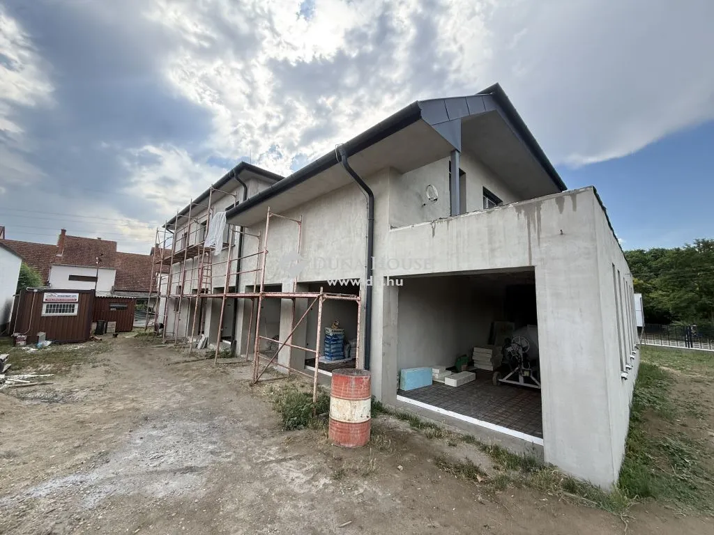 Exterior - Modern Apartment with Balcony in Kecskemét