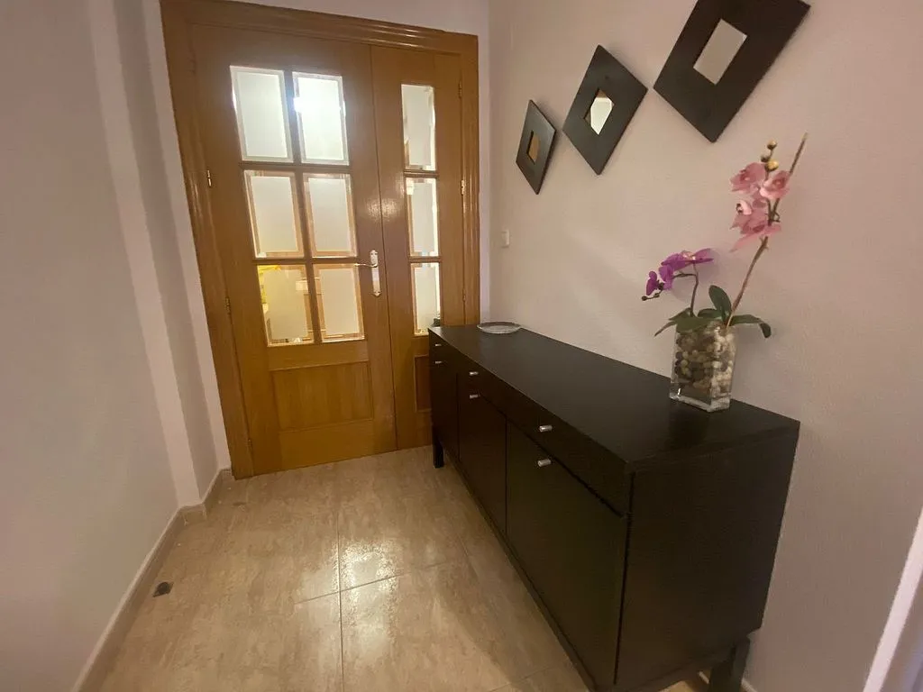 Entrée - Furnished Flat with Garage in Ronda Sur