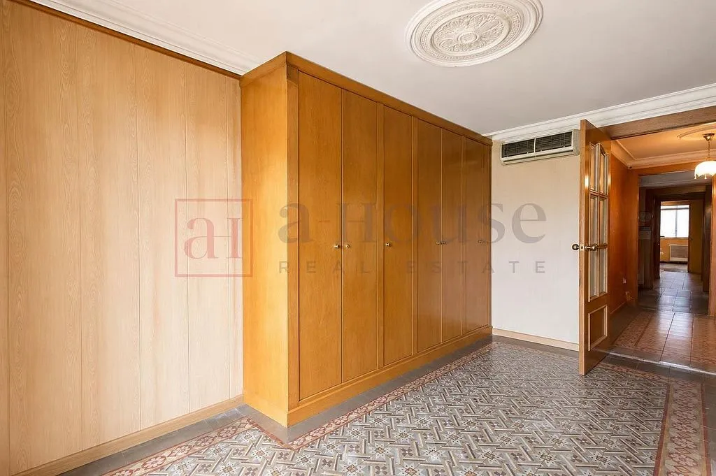 Ingresso - Apartment with Balcony in La Nova Esquerra de l'Eixample