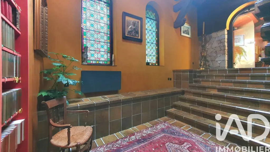hallway_entrance