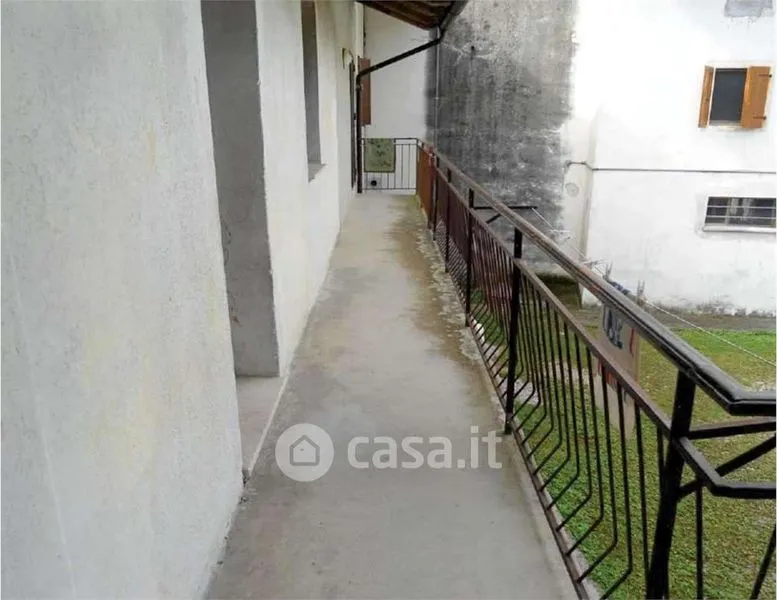 Balcone - Casa con giardino a Maniago