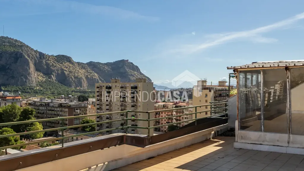 Terrasse - Panoramic Penthouse with Terrace in Palermo